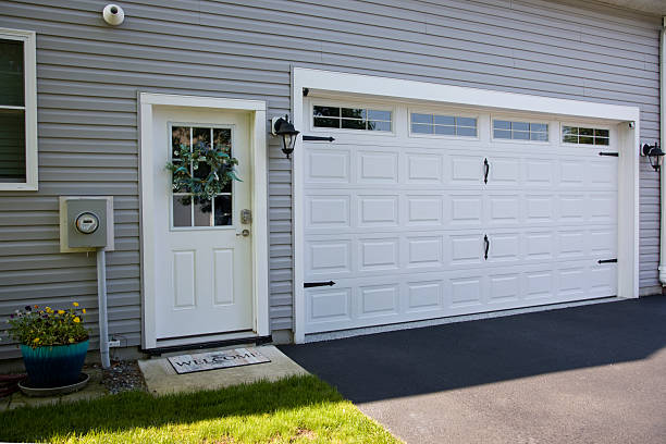 24/7 Emergency Garage Door Panel Replacement experts in Choctaw County County, OK